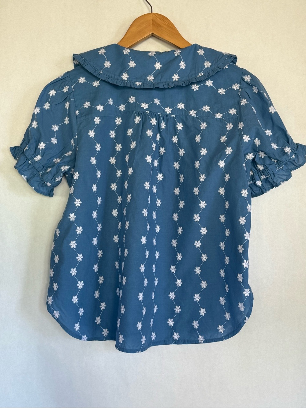 Anthropologie Pilcro Blue Floral Embroidered Puff Sleeve Blouse - Picture 2 of 4